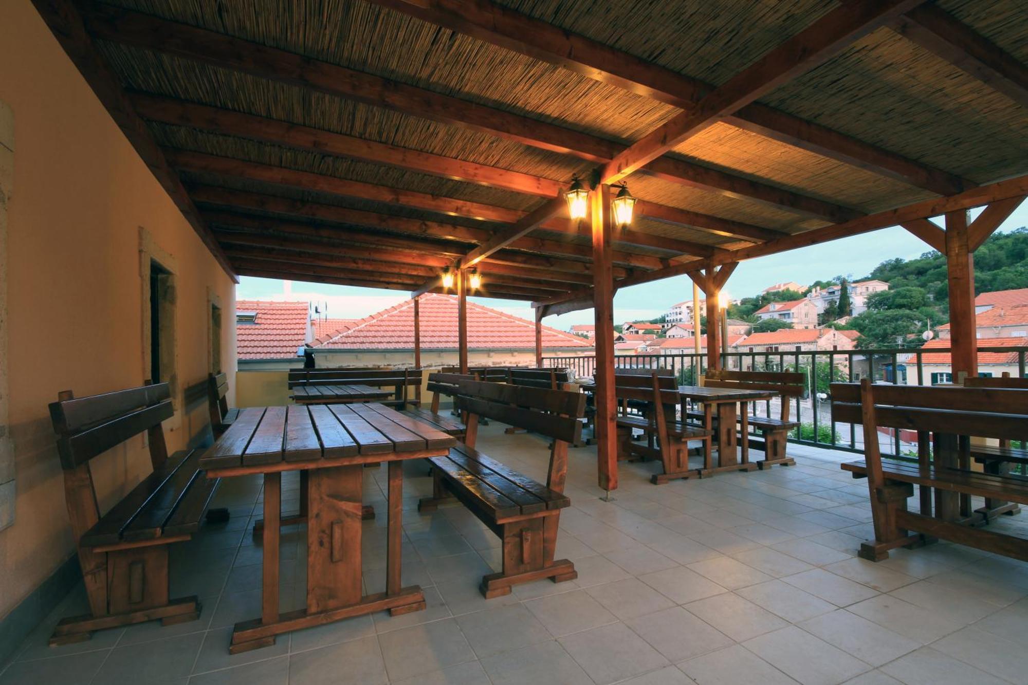 Hotel Sali Bagian luar foto