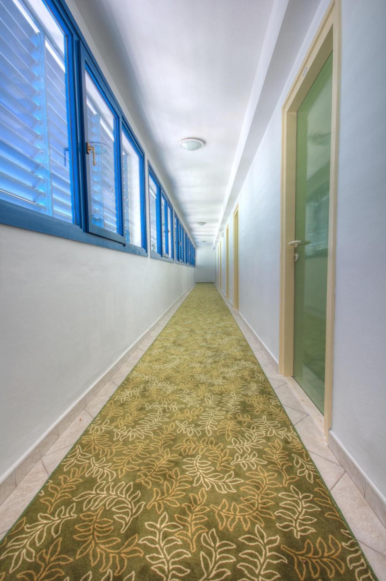 Hotel Sali Bagian luar foto